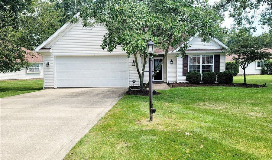 10127 Outrigger Cv, Aurora, OH 44202 - 2 Beds, 2 Bath