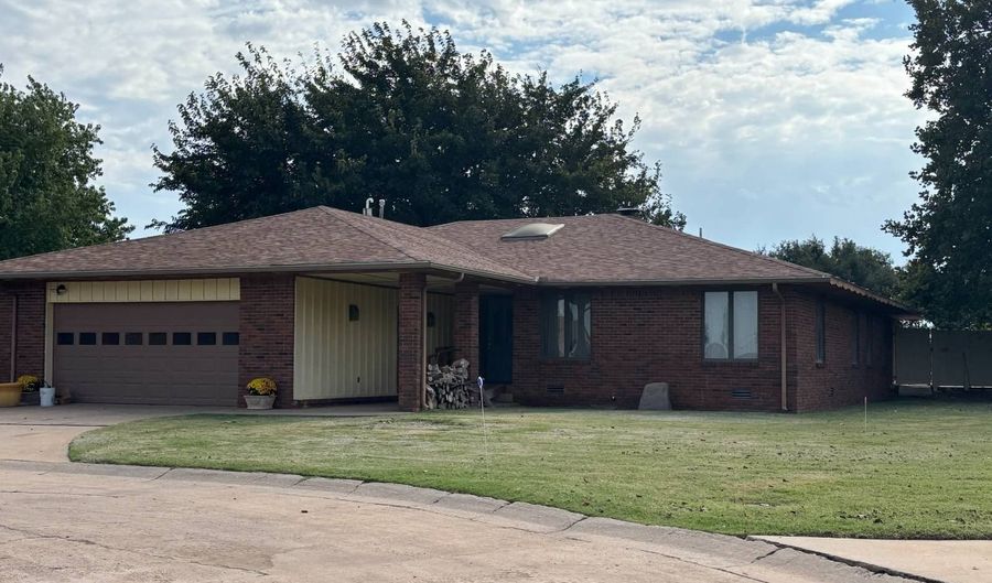 1714 Windsor Cv, Alva, OK 73717 - 3 Beds, 3 Bath