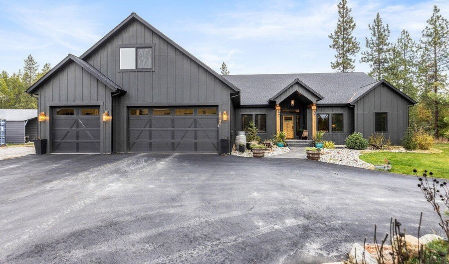 29131 N Hindman St, Athol, ID 83801 - 6 Beds, 4 Bath