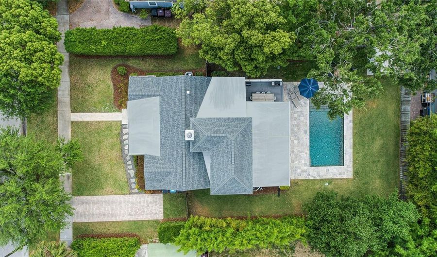 1207 W NEW HAMPSHIRE St, Orlando, FL 32804 - 4 Beds, 3 Bath