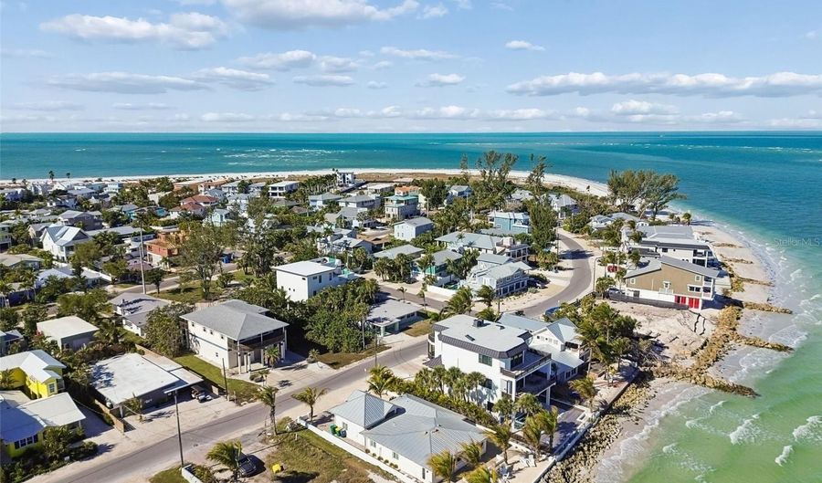 865 N SHORE Dr, Anna Maria, FL 34216 - 3 Beds, 2 Bath