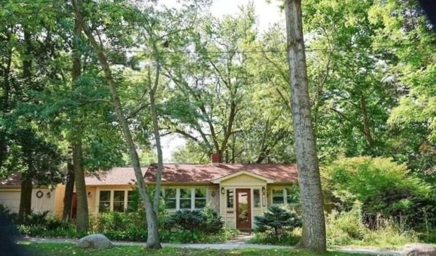 611 Robin Rd, Ann Arbor, MI 48103 - 2 Beds, 1 Bath