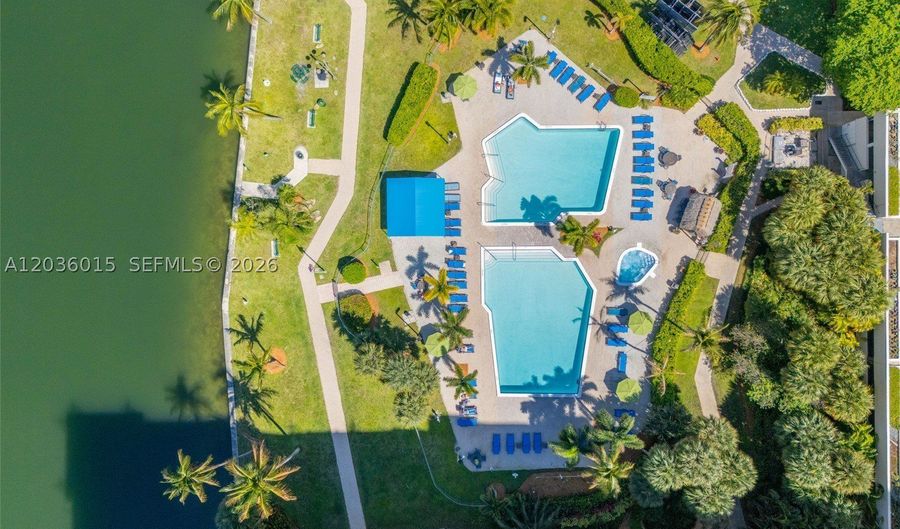 18151 NE 31st Ct PH205, Aventura, FL 33160 - 2 Beds, 2 Bath