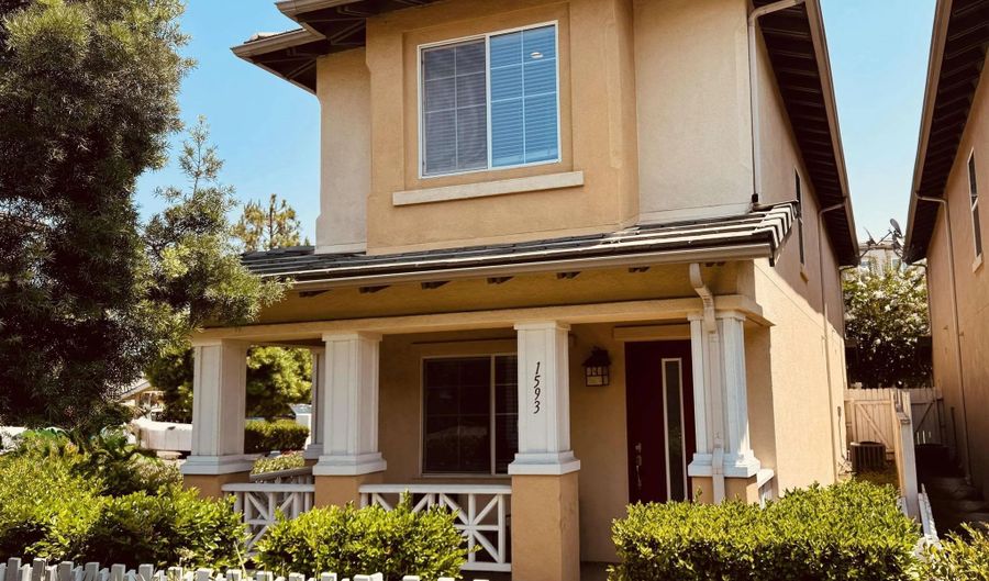 1593 S Escondido Blvd, Escondido, CA 92025 - 3 Beds, 3 Bath