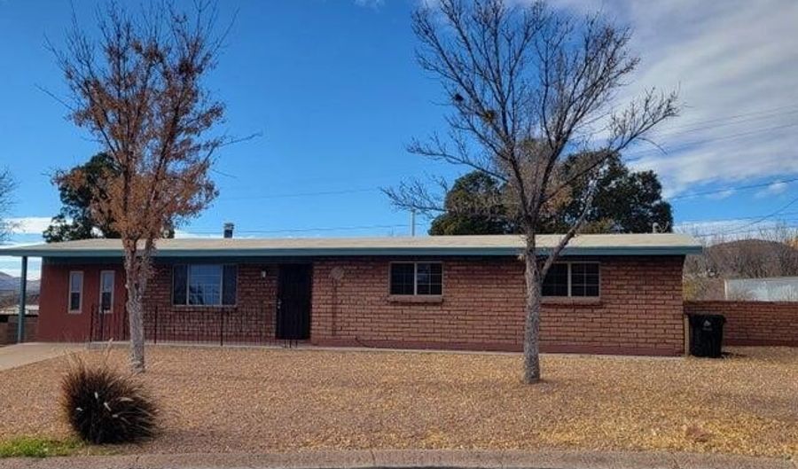 433 Crestview Pl, Bisbee, AZ 85603 - 3 Beds, 2 Bath