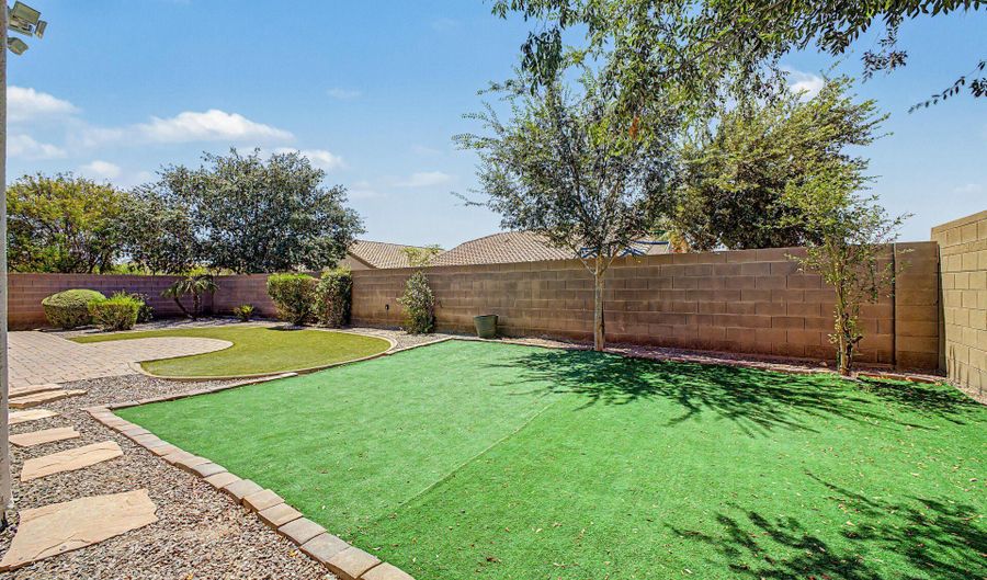2021 E INDIGO Dr, Chandler, AZ 85286 - 4 Beds, 2 Bath