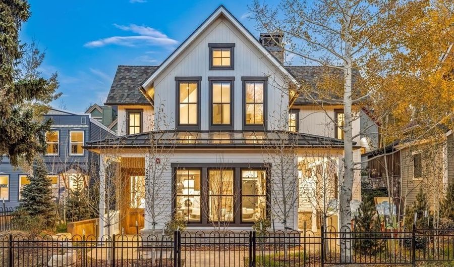 224 S RIDGE St, Breckenridge, CO 80424 - 4 Beds, 4 Bath