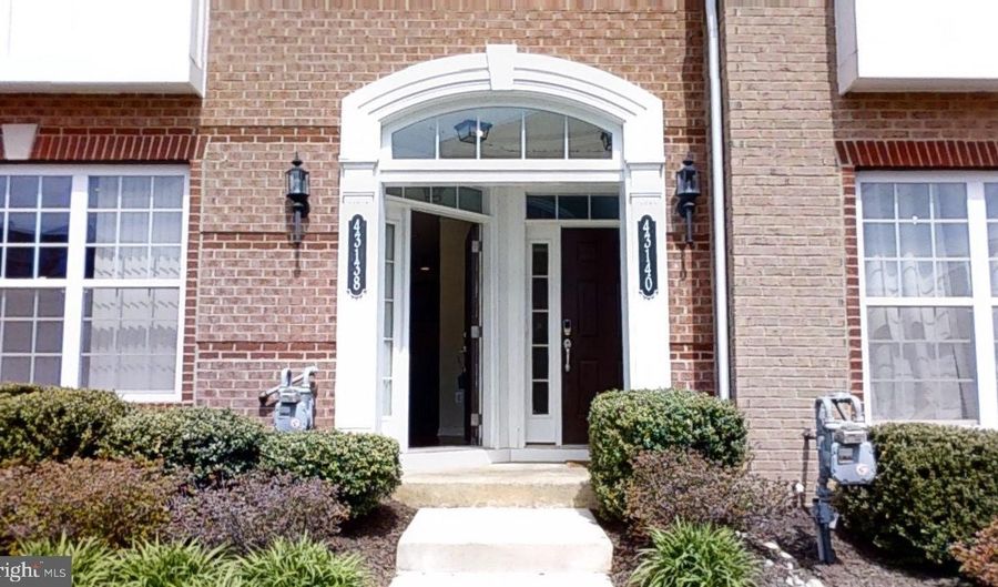 43138 THOROUGHFARE GAP Ter, Ashburn, VA 20148 - 3 Beds, 3 Bath