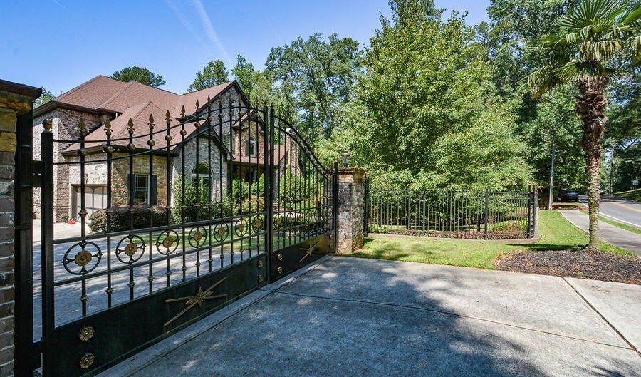 2210 Spalding Dr, Atlanta, GA 30350 - 5 Beds, 6 Bath