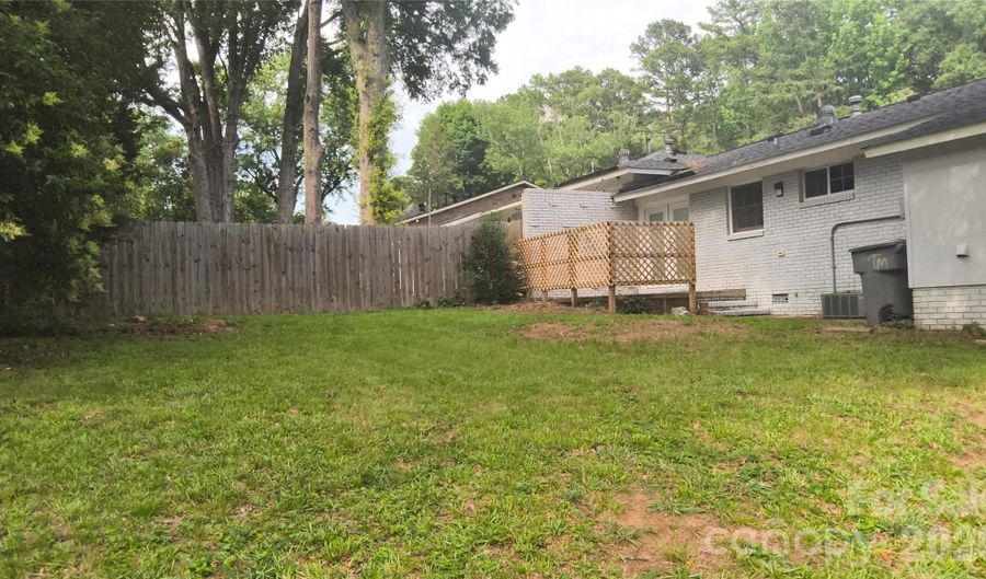 1920 Herrin Ave, Charlotte, NC 28205 - 2 Beds, 1 Bath