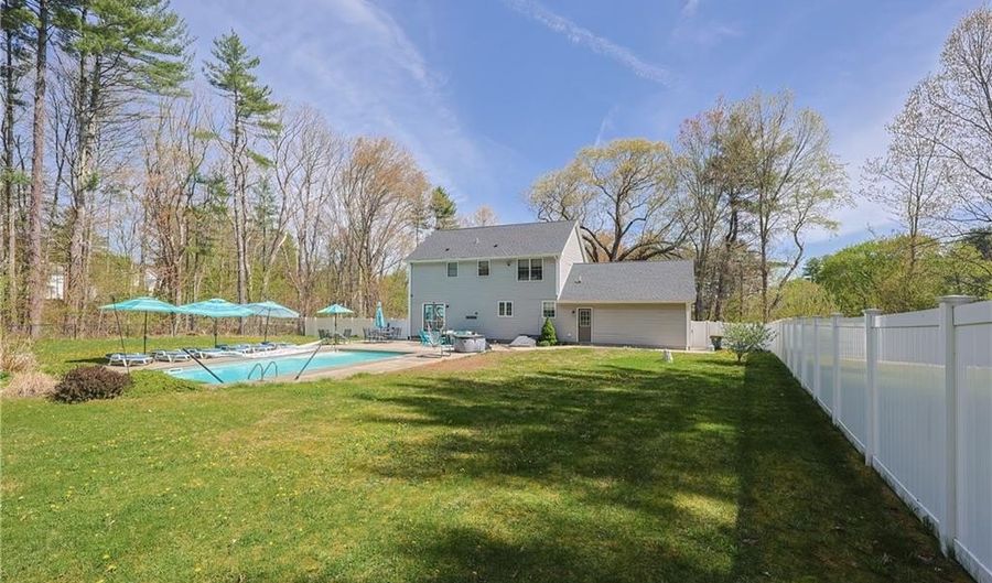 545 Central St, Burrillville, RI 02839 - 3 Beds, 3 Bath