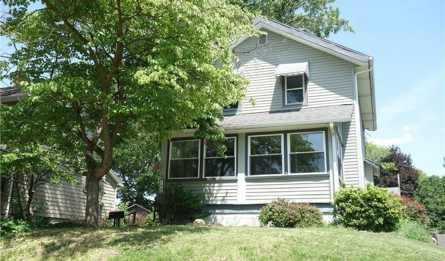 1825 GLENMOUNT Ave, Akron, OH 44301 - 3 Beds, 2 Bath
