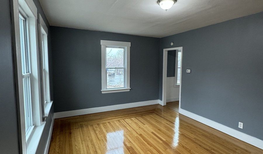 11 Columbia St 2nd Floor, Ansonia, CT 06401 - 2 Beds, 1 Bath