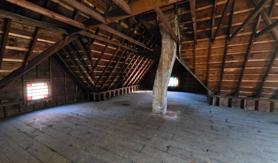 211 N. Main St, Alexis, IL 61412 - 2 Beds, 1 Bath