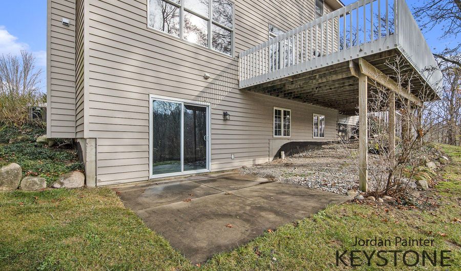 3673 Hunters Way Dr SE, Ada, MI 49301 - 5 Beds, 3 Bath