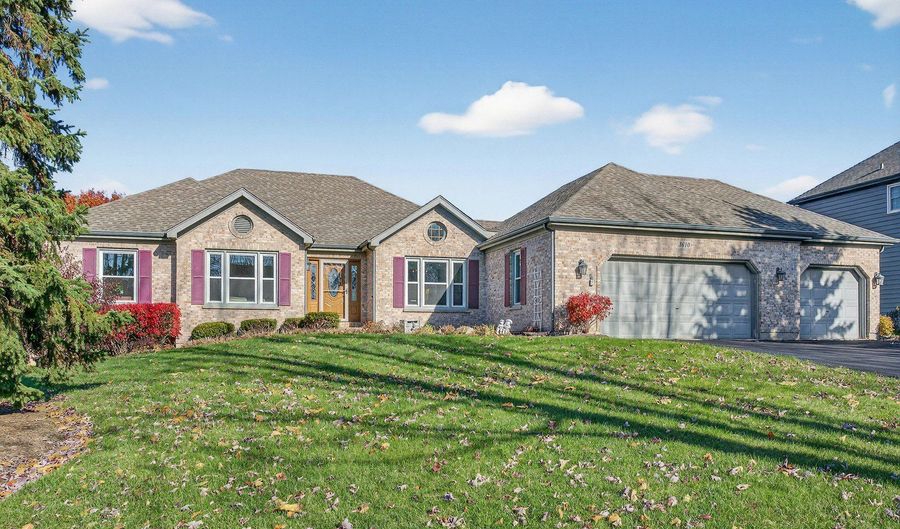 3610 Lakeview Dr, Algonquin, IL 60102 - 3 Beds, 3 Bath