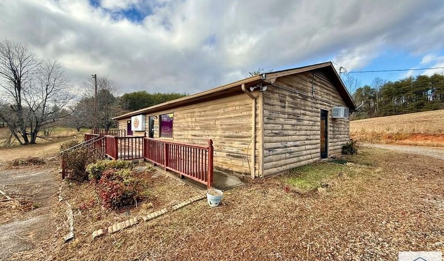 82 Saddleridge Rd, Bassett, VA 24055 - 0 Beds, 2 Bath