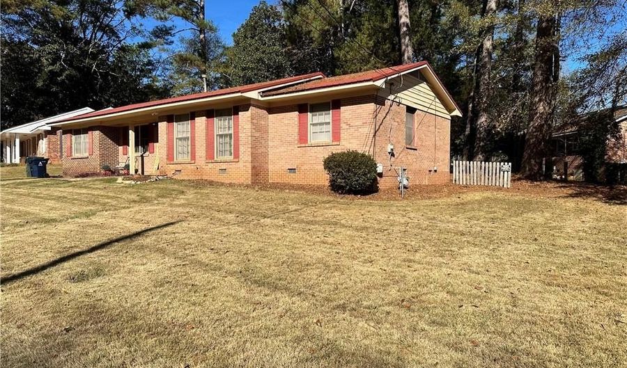 836 CAHABA Dr, Auburn, AL 36830 - 3 Beds, 2 Bath