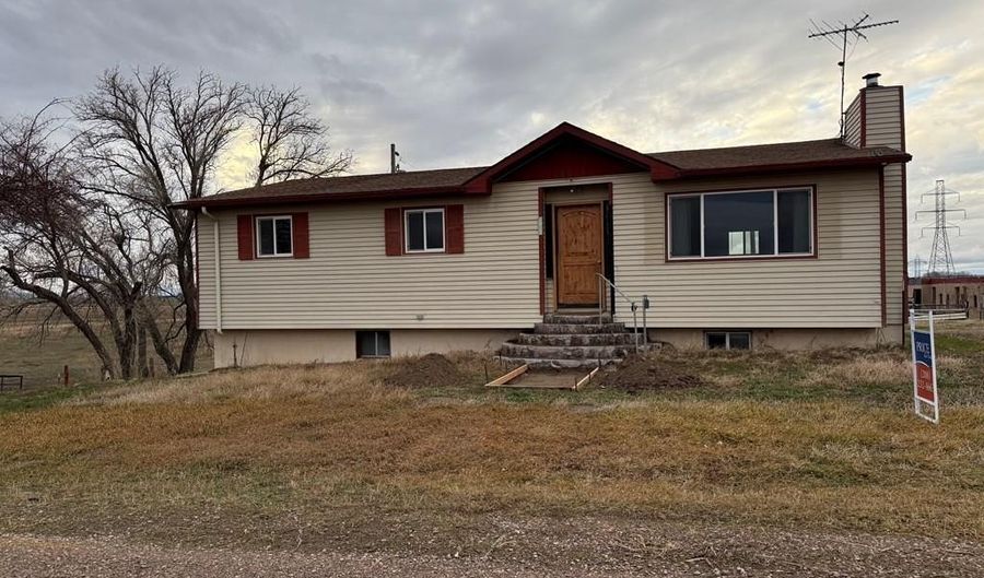 2932 S Arthur St, American Falls, ID 83211 - 4 Beds, 2 Bath