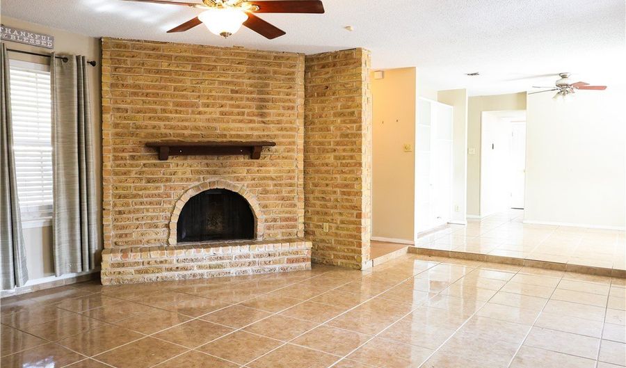 1304 Ebony, Alice, TX 78332 - 3 Beds, 2 Bath