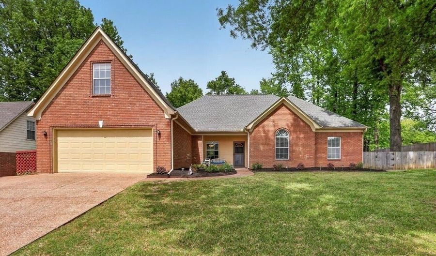 6220 DAYBREAK Dr, Bartlett, TN 38135 - 3 Beds, 3 Bath