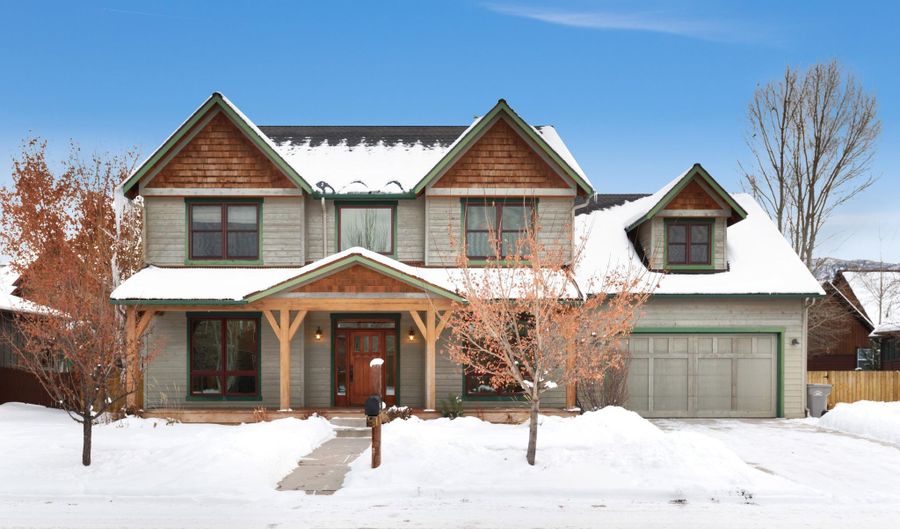 210 Juniper Ct, Basalt, CO 81621 - 4 Beds, 2 Bath