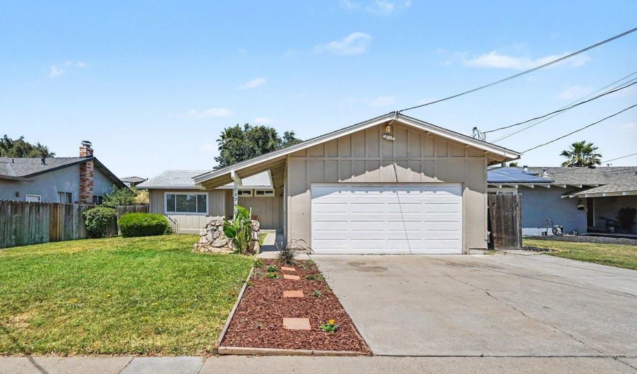 123 E Lake Dr, Antioch, CA 94509 - 3 Beds, 2 Bath