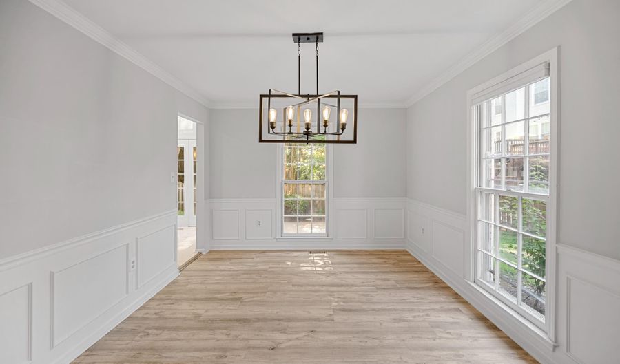 7526 OLDHAM Way, Alexandria, VA 22315 - 3 Beds, 4 Bath