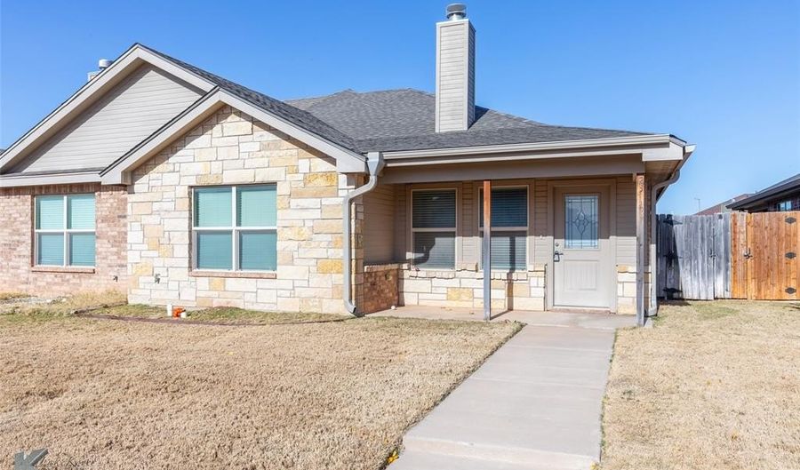 2352 Independence Blvd, Abilene, TX 79601 - 3 Beds, 2 Bath
