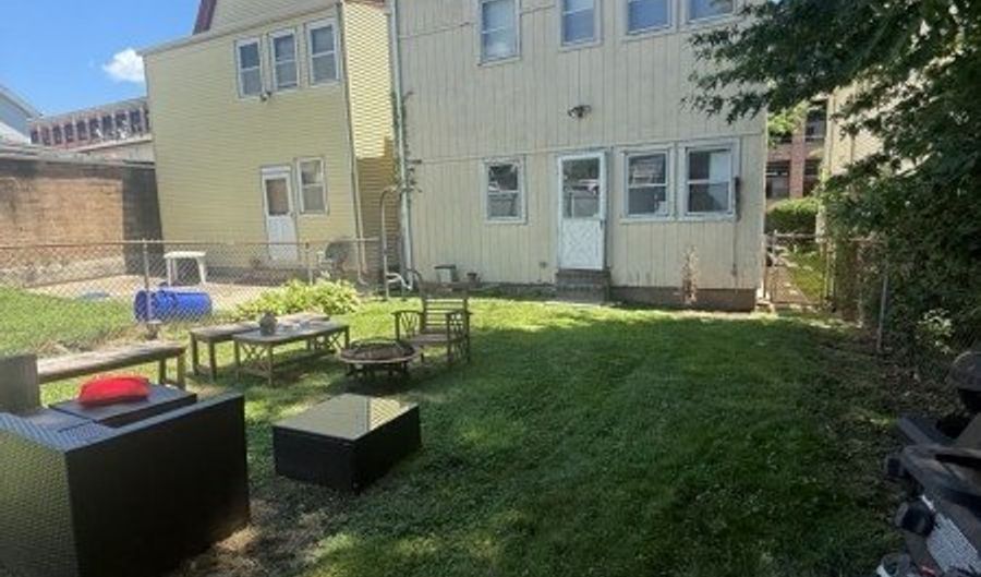 21 Terrace Pl 1, Belleville, NJ 07109 - 2 Beds, 1 Bath