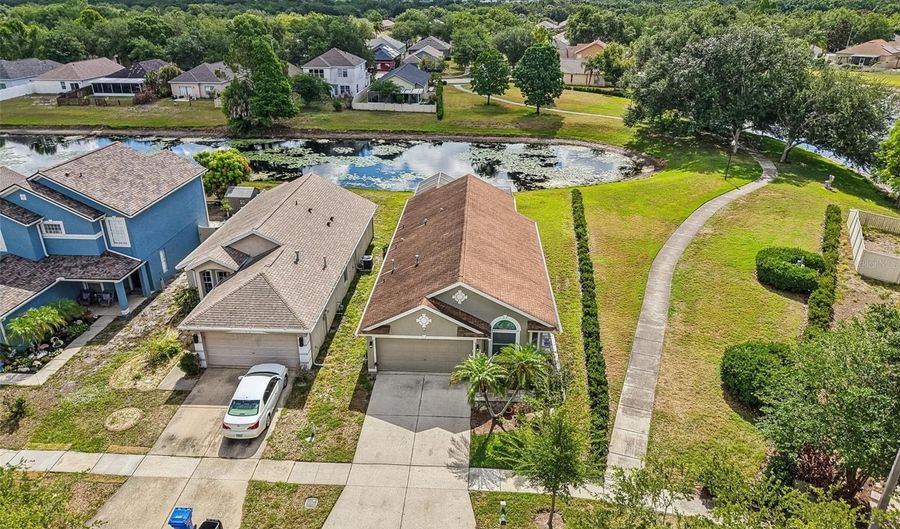 7723 BRISTOL PARK Dr, Apollo Beach, FL 33572 - 3 Beds, 2 Bath