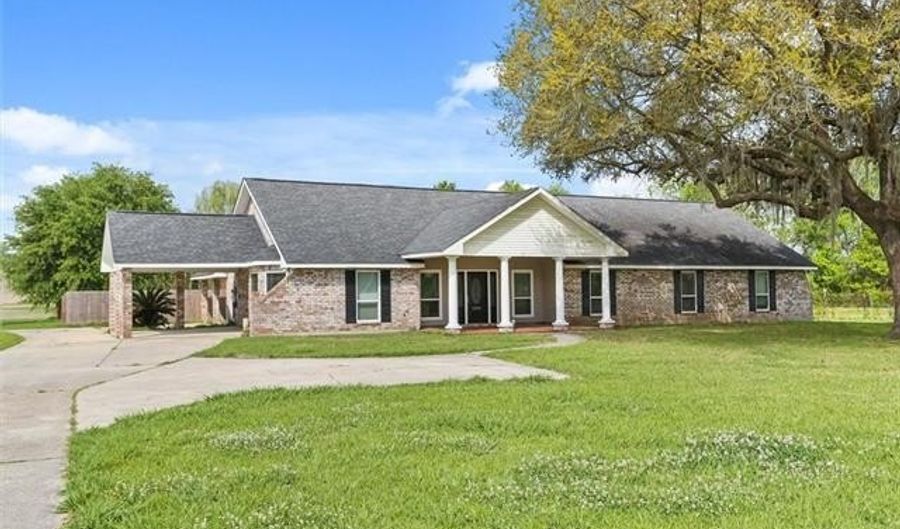12242 HWY 23, Belle Chasse, LA 70037 - 4 Beds, 3 Bath