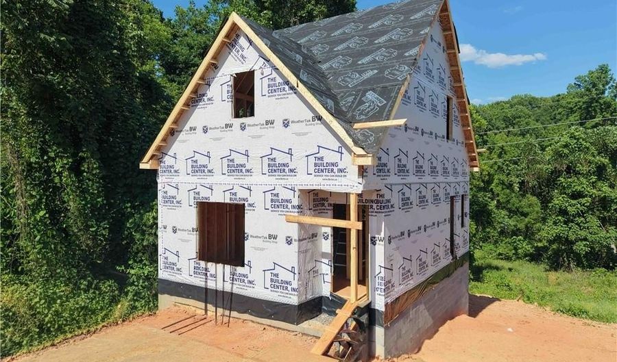 500 Loach St, Asheboro, NC 27203 - 3 Beds, 3 Bath