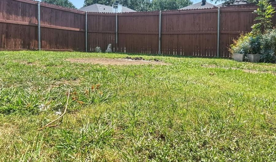 1012 Blackenhurst Ln, Allen, TX 75002 - 3 Beds, 2 Bath