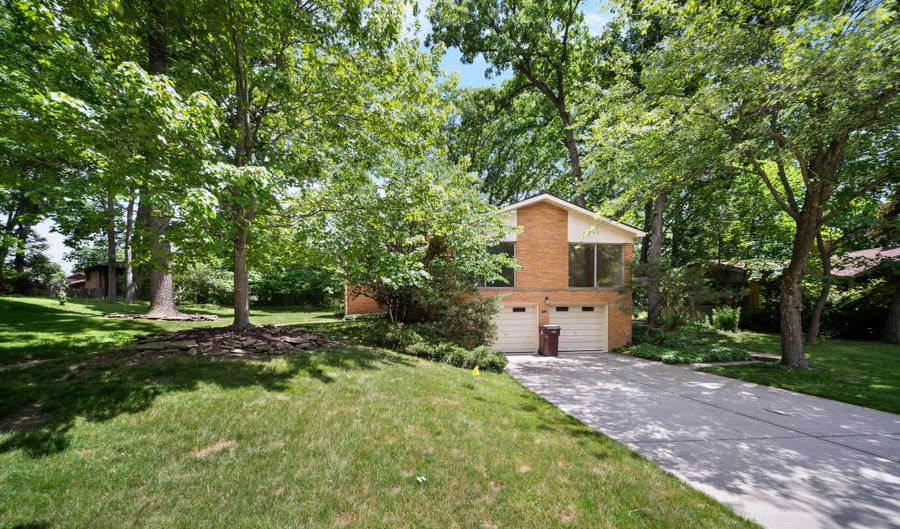 2125 Needham Rd, Ann Arbor, MI 48104 - 4 Beds, 2 Bath