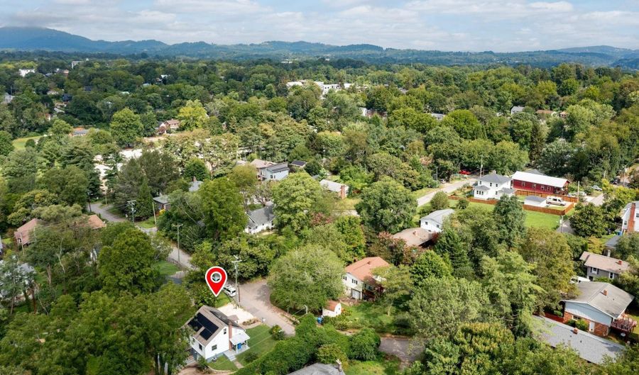 85 Lanning Ave, Asheville, NC 28806 - 2 Beds, 3 Bath