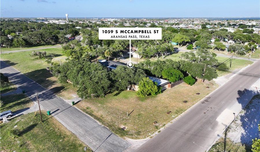 1059 S Mccampbell St, Aransas Pass, TX 78336 - 4 Beds, 4 Bath