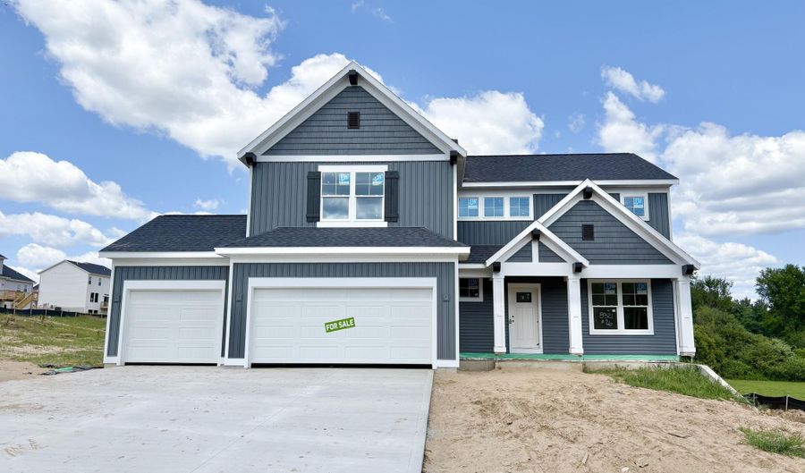 8321 Kettle Oak Dr SE, Alto, MI 49302 - 4 Beds, 3 Bath