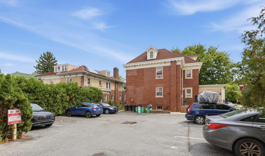 202 N 17TH St Apt D, Allentown, PA 18104 - 1 Beds, 1 Bath