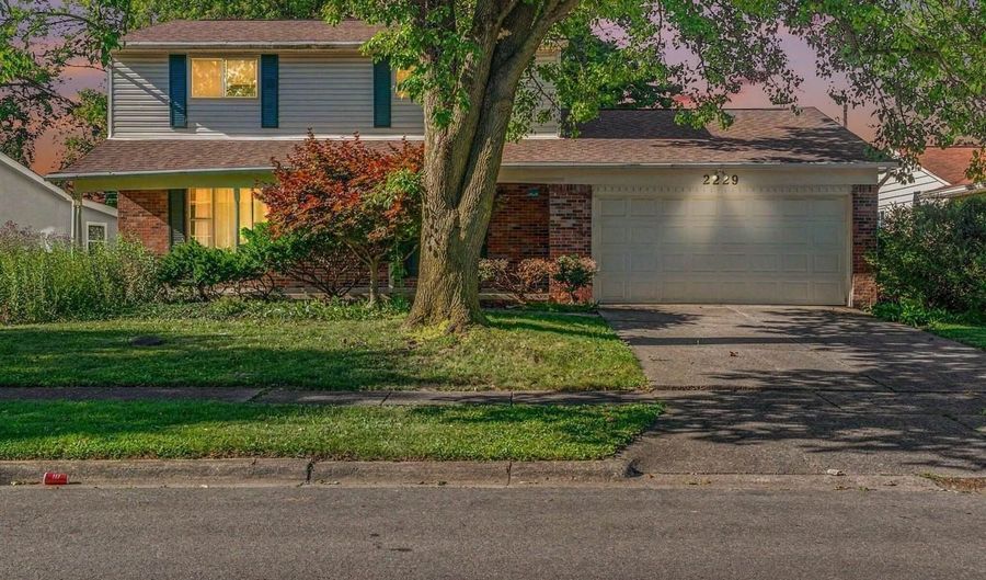2229 Waldorf Rd, Columbus, OH 43229 - 4 Beds, 3 Bath