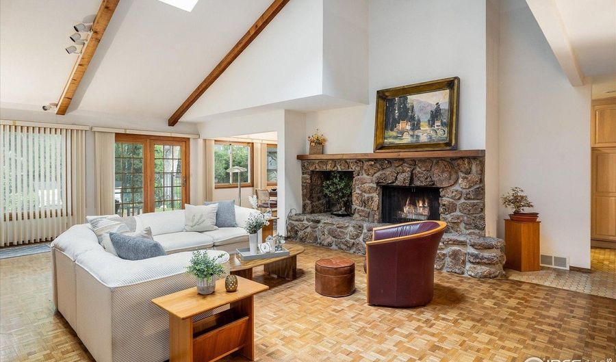 4936 Clubhouse Cir, Boulder, CO 80301 - 2 Beds, 3 Bath