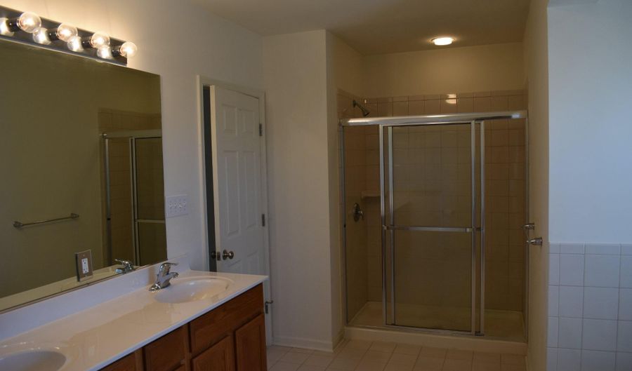 72 CHELSEA Ct, Atlantic City, NJ 08401 - 3 Beds, 3 Bath