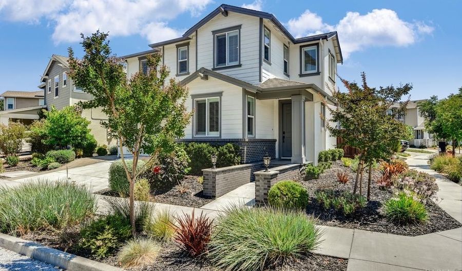 2580 Peterson Creek Dr, Santa Rosa, CA 95403 - 4 Beds, 3 Bath