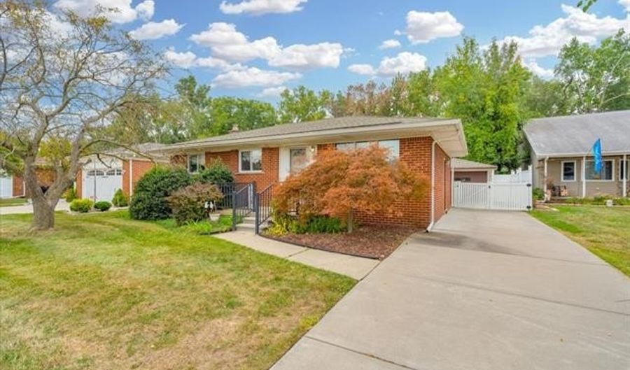 11188 Kennebec Ave, Allen Park, MI 48101 - 3 Beds, 1 Bath