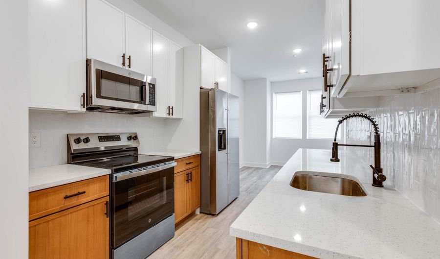 2123 N FRANKLIN St 2, Philadelphia, PA 19122 - 2 Beds, 3 Bath