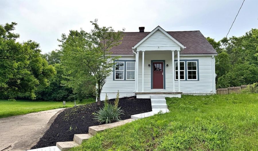 10734 Hueseman Rd, Aurora, IN 47001 - 3 Beds, 1 Bath