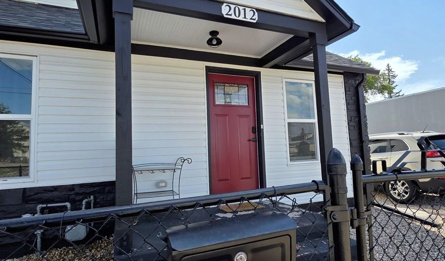 2012 SNYDER Ave, Cheyenne, WY 82001 - 2 Beds, 2 Bath