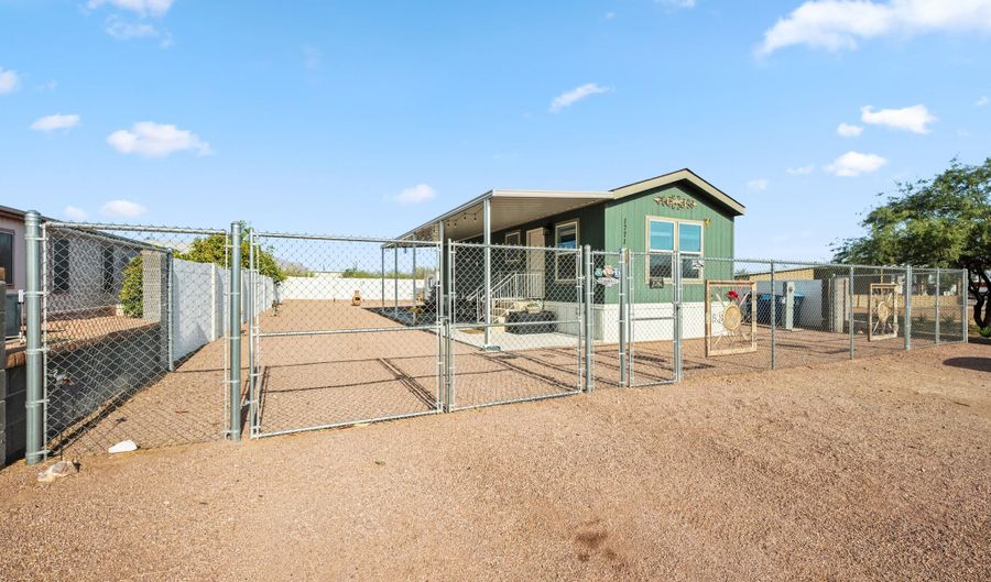 1771 S IDAHO Rd, Apache Junction, AZ 85119 - 1 Beds, 1 Bath