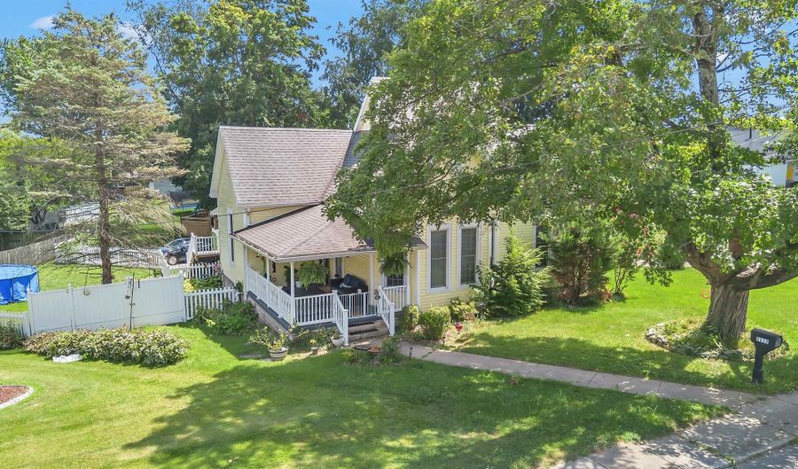 2112 Washington Ave, Bedford, IN 47421 - 3 Beds, 3 Bath