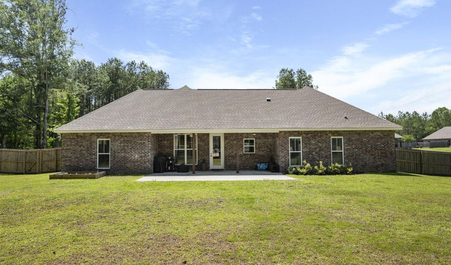 24 Fall Br, Sumrall, MS 39482 - 4 Beds, 3 Bath